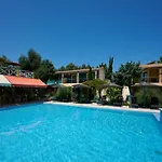 Villaggio Maistro Apartmanhotel 3*