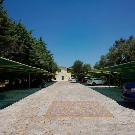 Villaggio Maistro اجيوس ايوانيس