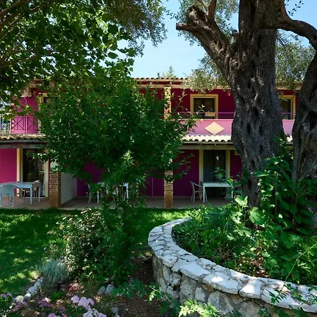 Villaggio Maistro 3* Agios Ioannis (Lefkada)