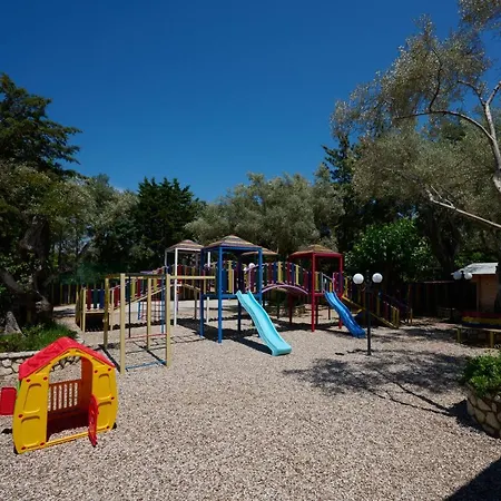 Hotel apartamentowy Villaggio Maistro 3*
