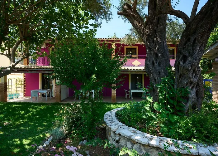 Villaggio Maistro 3* Agios Ioannis (Lefkada)
